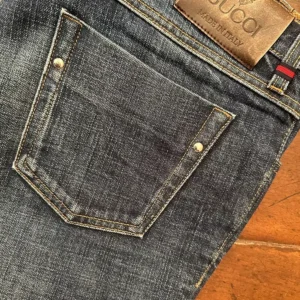 Gucci blue jeans in denim di cotone Colore blu délavé Taglia 48 IT