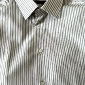 Louis Vuitton camicia in cotone a maniche lunghe Colore grigio a righe Taglia 43 slim fit