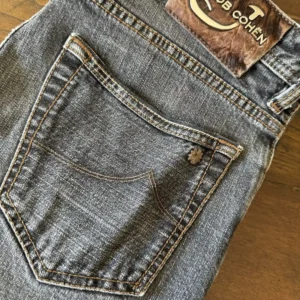 Jacob Cohen Limited Edition blue jeans in denim di cotone+elastan Colore grigio délavé Taglia W33