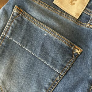 Tramarossa, blue jeans in denim di cotone+elastan Colore blu délavé Taglia W36