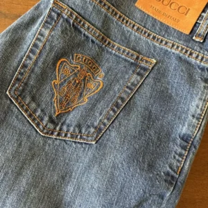 Gucci blue jeans in denim di cotone Colore blu délavé Taglia 54 IT