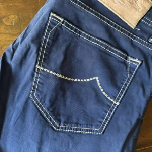 Jacob Cohen pantaloni in cotone+elastan Colore blu Taglia W36