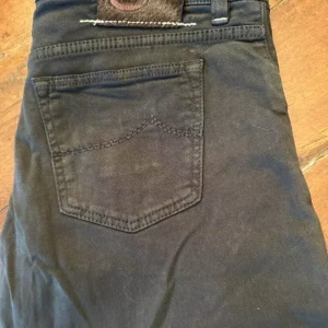Jacob Cohen pantaloni in caldo cotone+elastan Colore nero Taglia W38