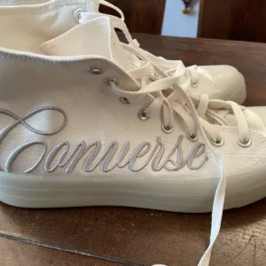 Converse, splendide sneakers bianche taglia 11 UK