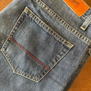 Gucci, blue jeans in denim di cotone Colore blu délavé Taglia 46 IT