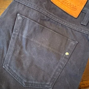 Gucci unisex blue jeans in denim di cotone Colore blu Taglia 46 IT