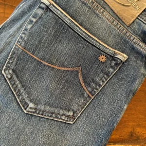 Jacob Cohen Limited Edition, blue jeans in denim di cotone+elastan Colore blu Taglia W34