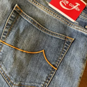Jacob Cohen blue jeans in denim di cotone+elastan Colore blu délavé Taglia W42