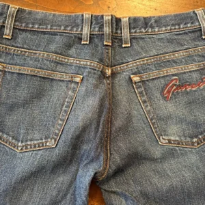 Gucci unisex blue jeans in denim di cotone Colore blu délavé Taglia 48 IT