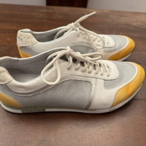 Prada, scarpa iconica da barca in vernice gialla e tessuto tecnico grigio Taglia 9,5 UK