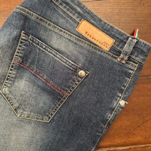 Tramarossa, blue jeans in denim di cotone+elastan Colore blu délavé Taglia W40