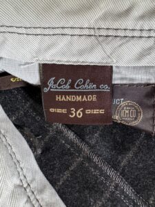 Jacob Cohen, pantaloni in pura lana Gessato nero con riga grigia Taglia W36 - immagine 10